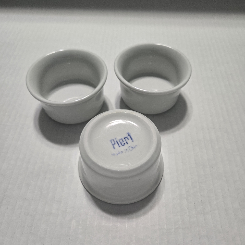 Set of 3 Pier One White Ramekins Souffle Bowls Dishes custard cups